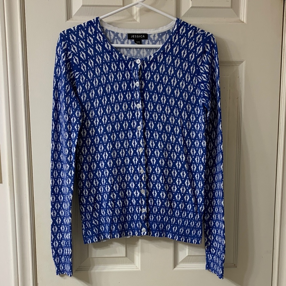 🌷3 for $25🌷Jessica, US XS, Blue & White Geometric Pattern Long Sleeve Cardigan